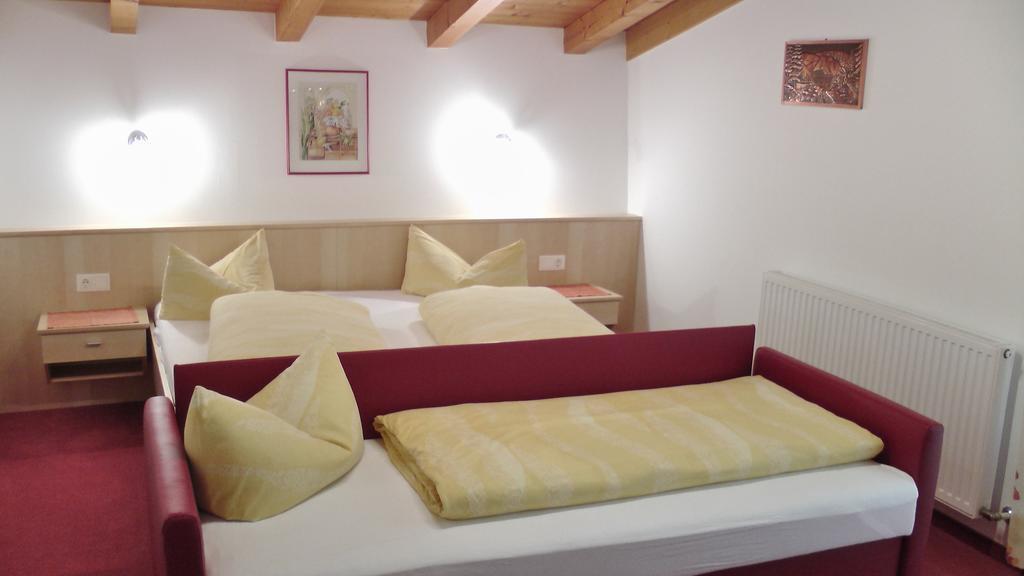 Landhaus Hofer Neustift im Stubaital Room photo